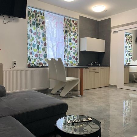 Apartamenty Sw.Rocha 비아위스토크 외부 사진